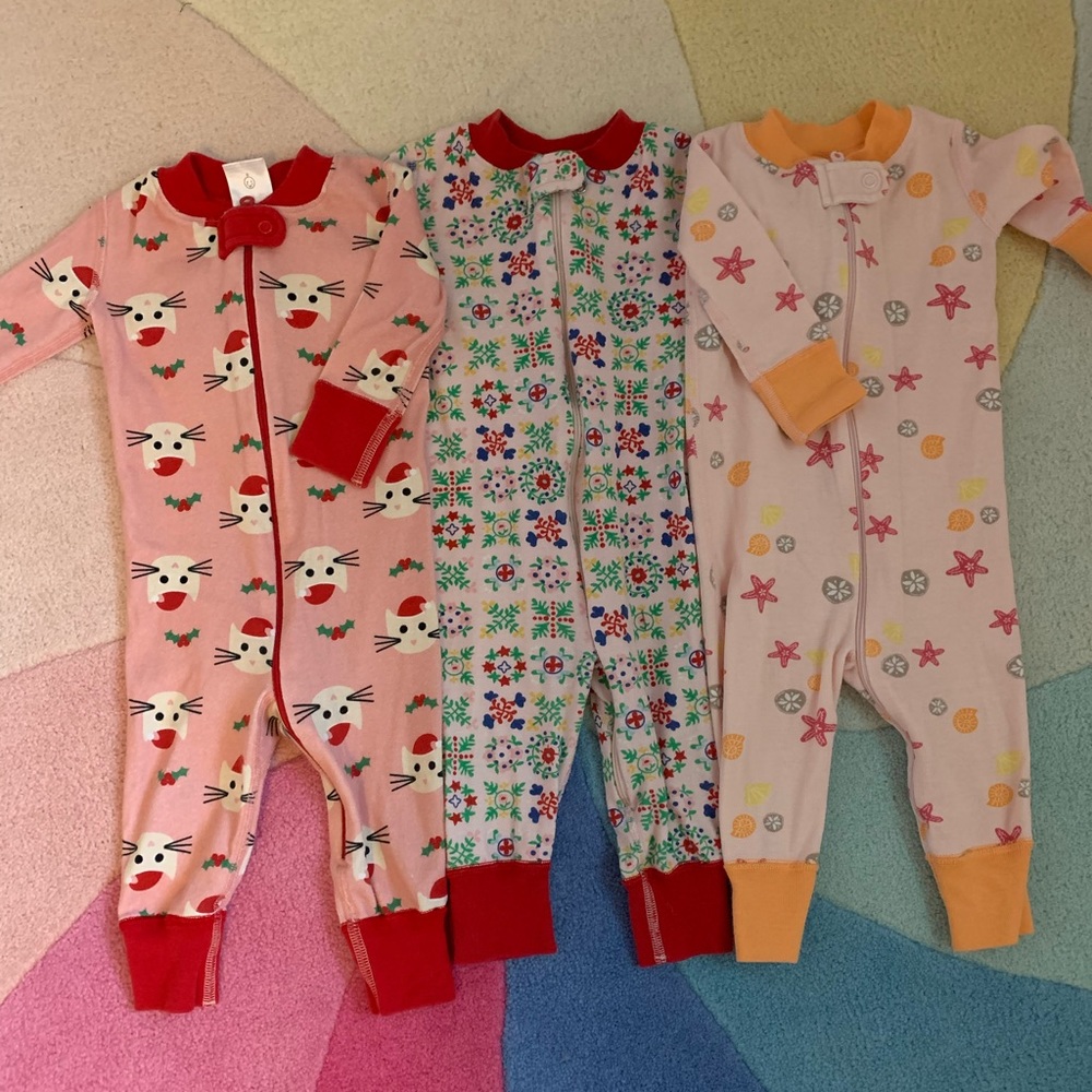 3 pairs of HA size 60 organic zip front sleepers